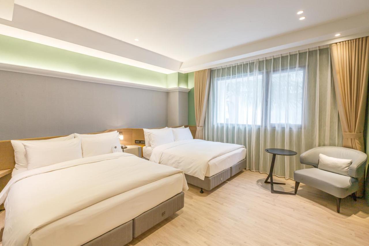 Bed and breakfast 墾丁耳東華苑erdong Manor Extérieur photo