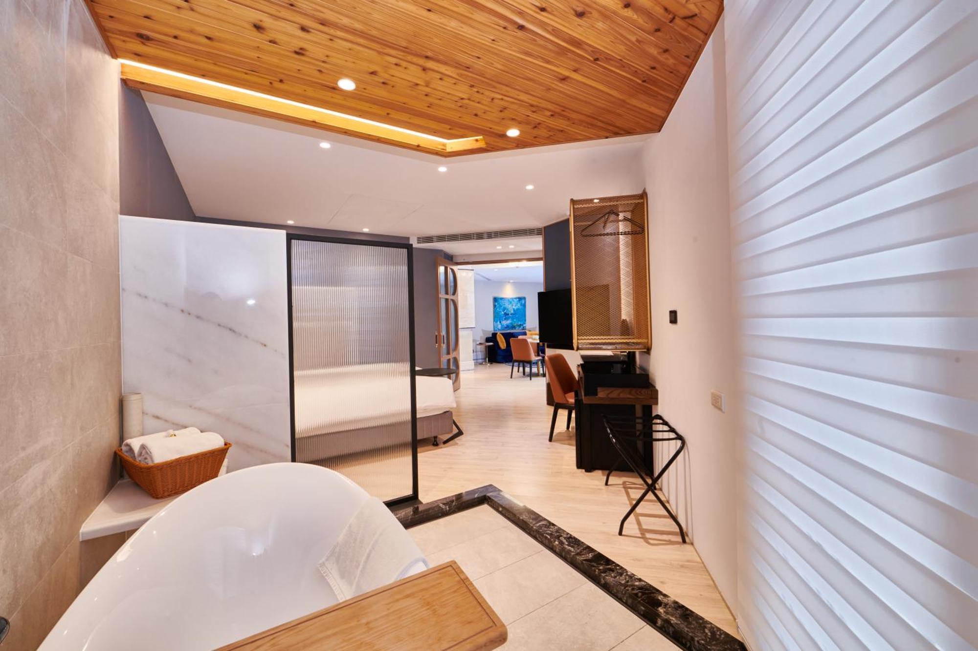 Bed and breakfast 墾丁耳東華苑erdong Manor Extérieur photo